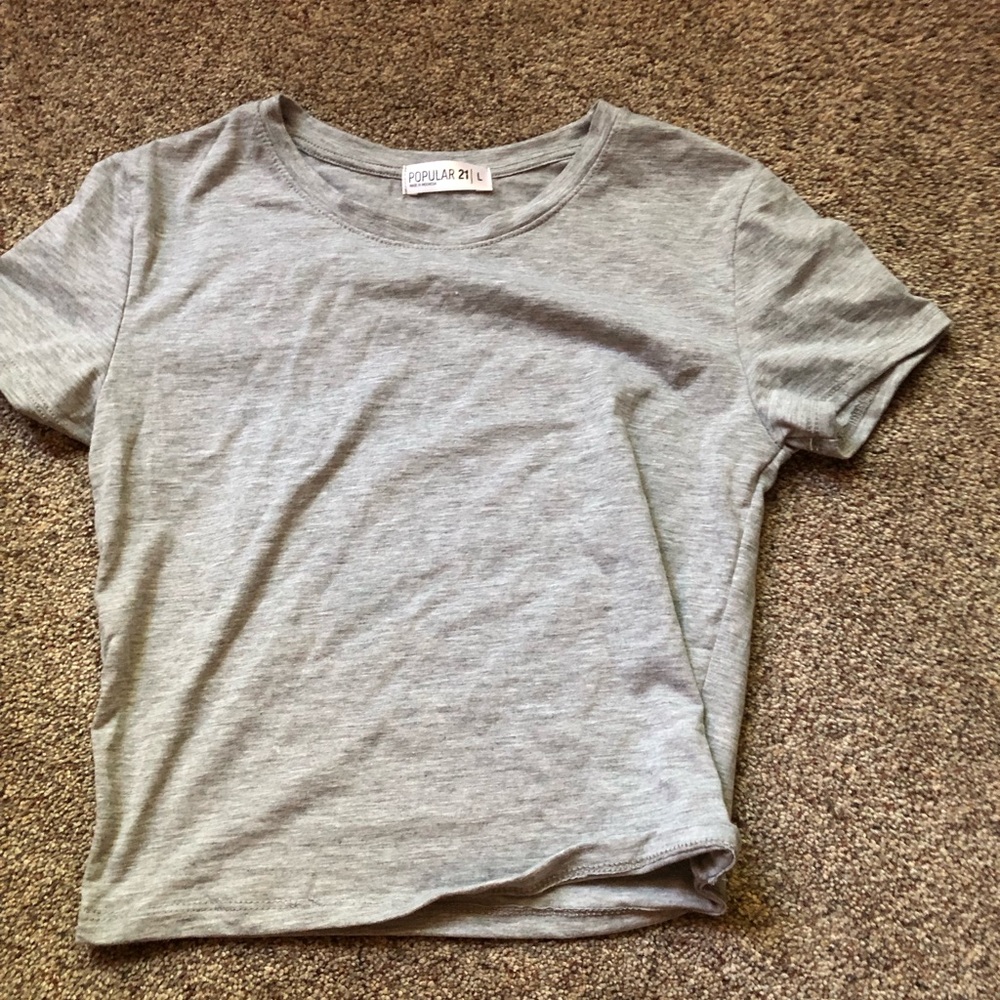 Women’s grey crop top